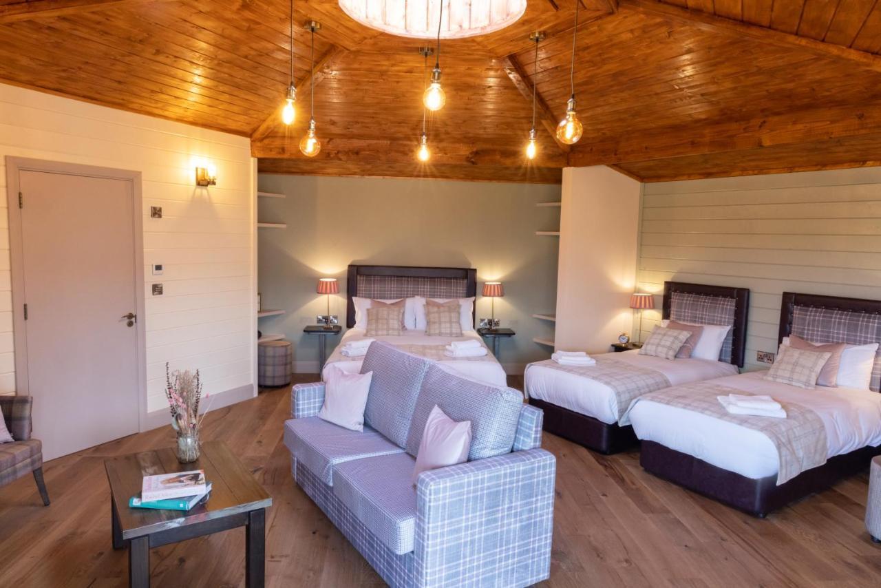 Wildlands Galway Lodge *